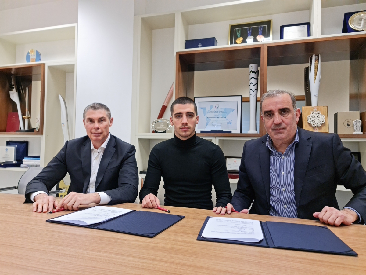 Dukic, Lijesevic and Gojkovic signed scholarship agreements