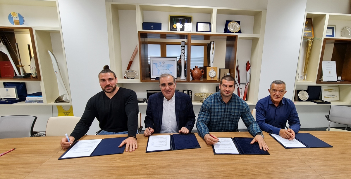 Danijel Furtula and Tomas Djurovic signed scolarship agreements
